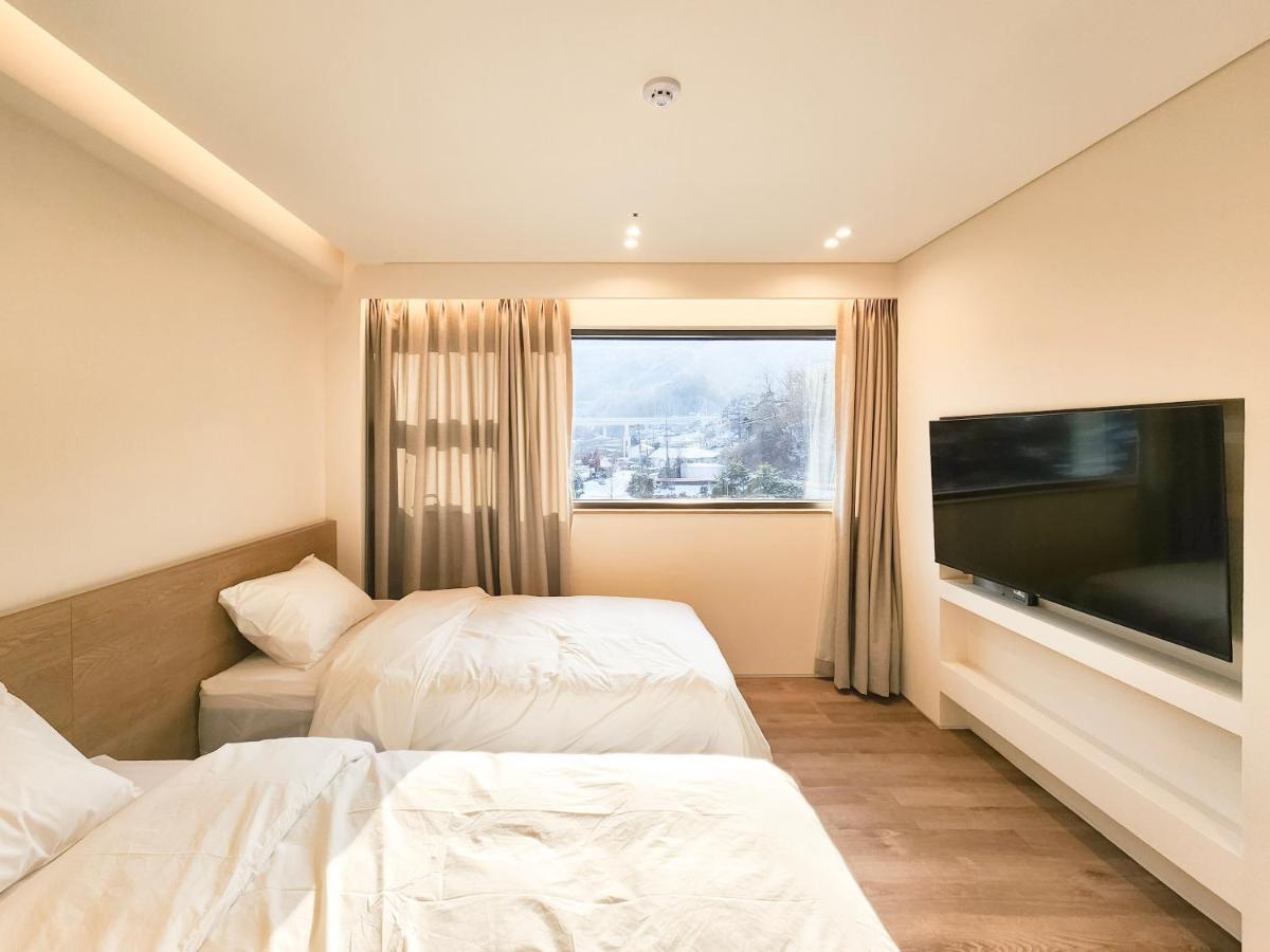 Eden Foret Hotel Chungju Exterior foto