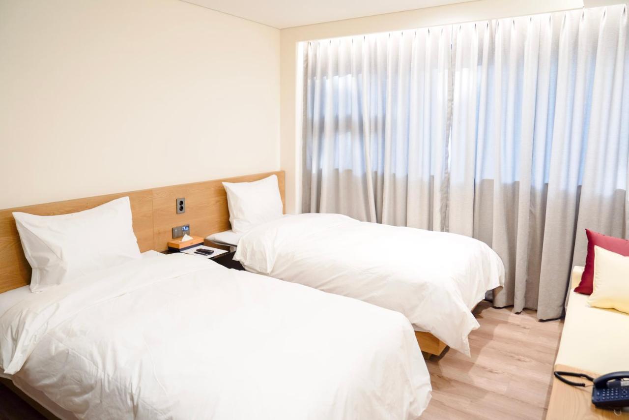 Eden Foret Hotel Chungju Exterior foto